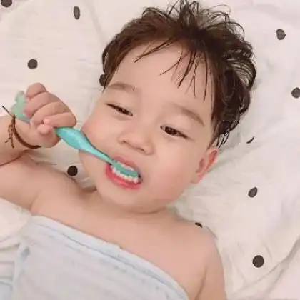  可爱情侣头像萌娃两张一对超级可爱吸引人的