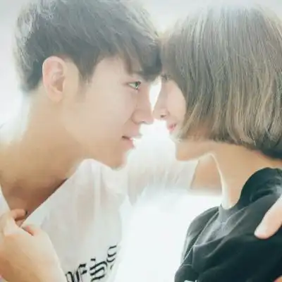  男女情侣头像真人一人一张高清情侣头像男女分开两张