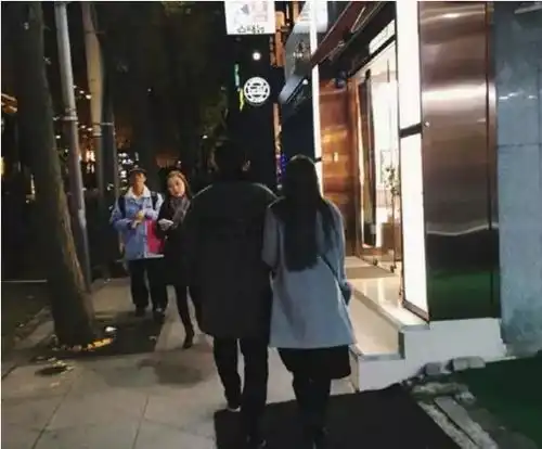  周杰伦为昆凌出新歌,爱一个人,大概做什么事都有他的影子