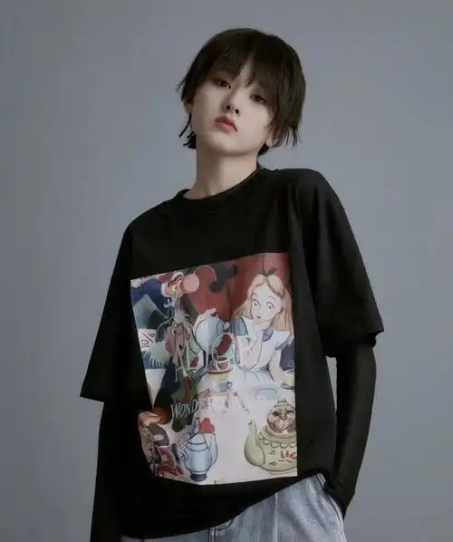  20岁宋祖儿换新发型,只不过是剪了一款短发,连气质都变不一样了