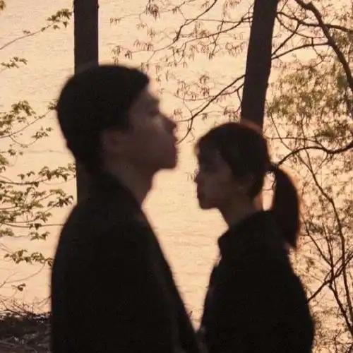  情侣冬天储存浪漫春天漫山遍情侣图片我要个性网