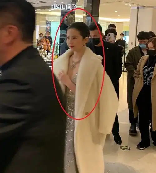  刘亦菲活动生图曝光,新造型像迪士尼在逃公主,真不愧是生图女神