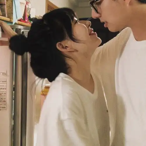  适合上学用的超甜情侣头像