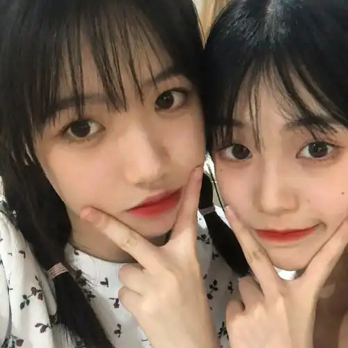 优质闺蜜头像她野蛮生长,却是我心中最温柔的玫瑰