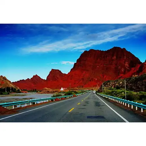  漫游新疆库车神秘大峡谷