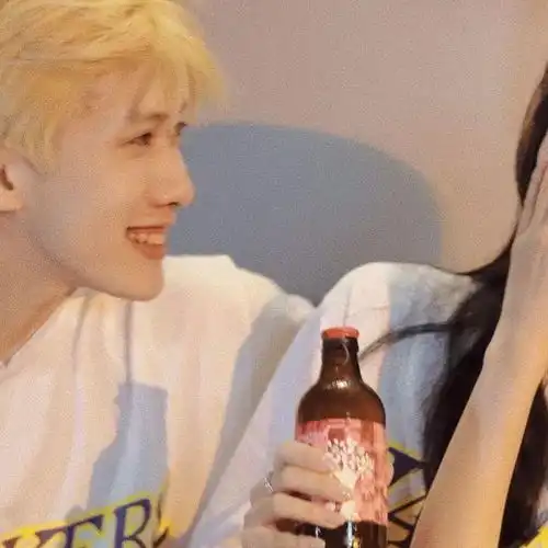  非常甜蜜的情侣头像图