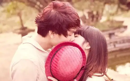  你是一个浪漫的故事,也是一首动人的情诗