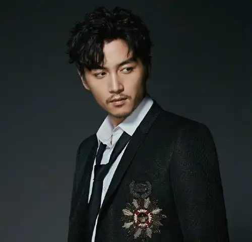  陈晓爸爸首次见陈妍希,直接问她是否支持祖国统一,陈爸爸好直男