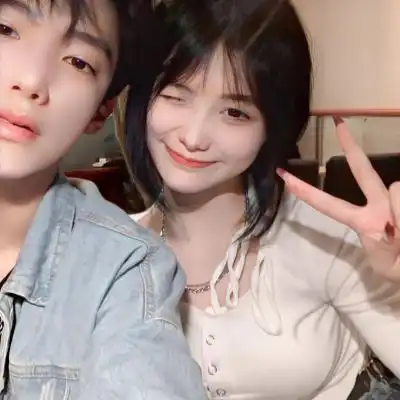  情头2022最新2022最甜情侣头像一人一半2022最火情侣头像双人