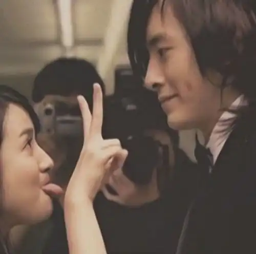  情头恶作剧之吻情侣头像愿你是袁湘琴也有江直树