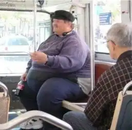  搞笑gif这是今年收到的压岁钱