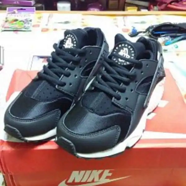  nikehuarache黑白女装36码