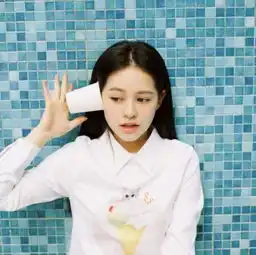 如果再见不能红着脸,是否还能红着眼