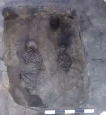  西伯利亚发现多座情侣墓穴男女拥抱合葬