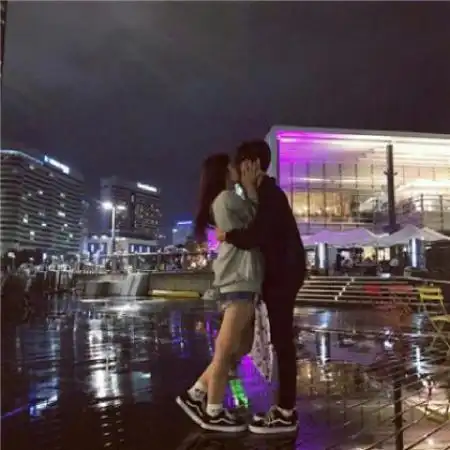  比较炫酷的头像情侣一男一女,因为炫酷才值得使用