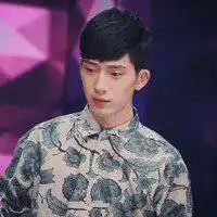  井柏然背影微信头像图片大全