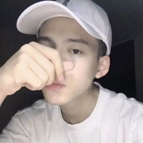  头像原来浮生万物里所有重逢都不如初遇