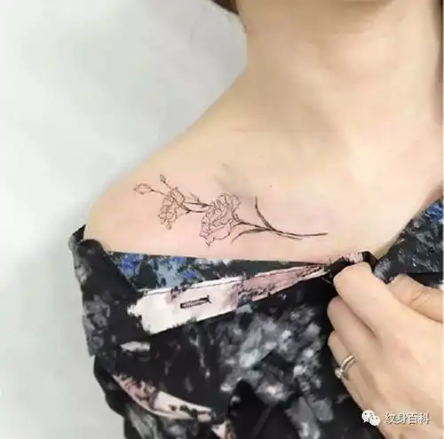  锁骨上的纹身,留下的不只是性感,还有痛...