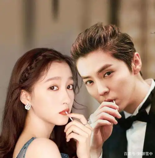  谁为关晓彤生日拍了鹿晗的照片眼睛里的倒影透露出一切太甜蜜