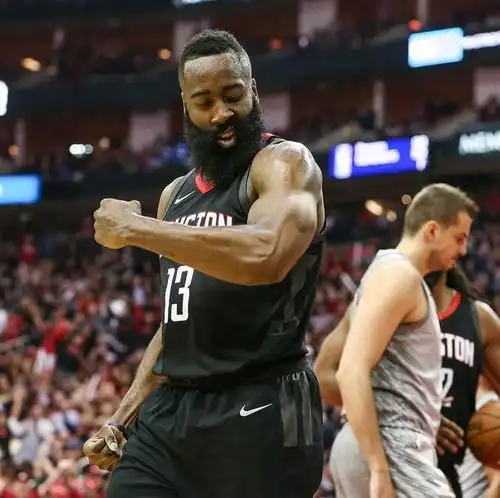  再见伦纳德,快船火箭勇士商谈三方交易,哈登搭档格林