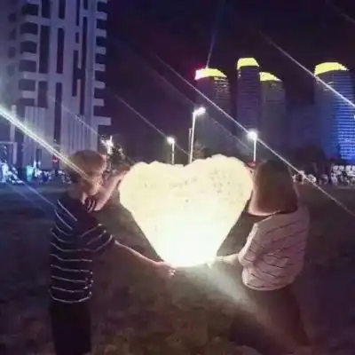  单人一人一张情侣专用头像