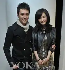  70后80后和90后明星示范登对情侣装