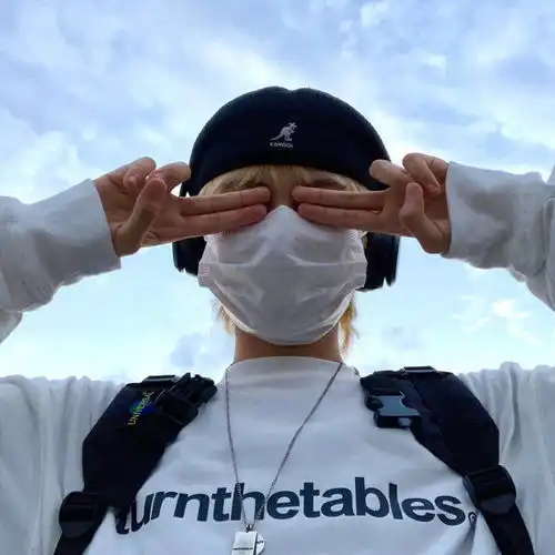  运动风男头活力少年从头开始