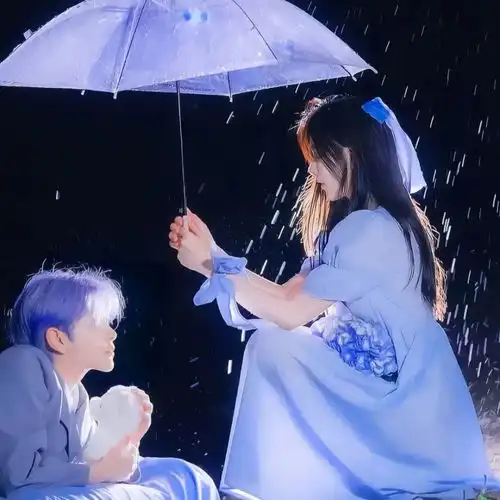  情侣头像丨所有可以分享的瞬间我想到的都是你