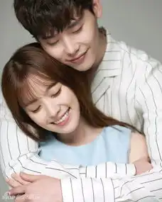  组图甜死人w曝李钟硕韩孝周情侣写真