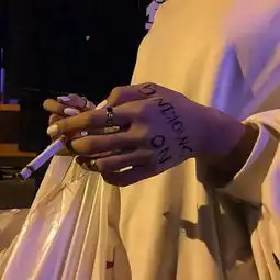  没必要刻意推开谁也不急于拥有谁