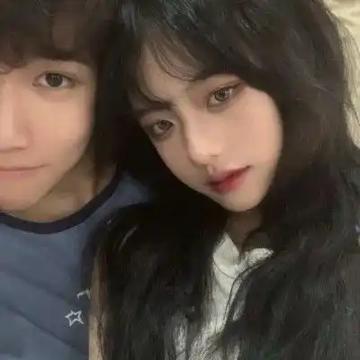  真人情头小手一牵,我俩甜甜