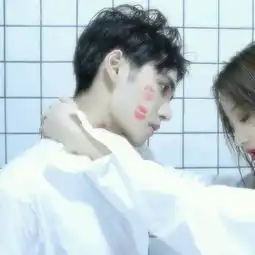  这个是情侣头像不