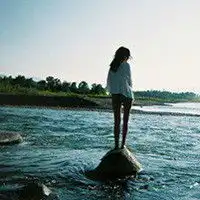  小清新女生头像浮夸戏弄生活