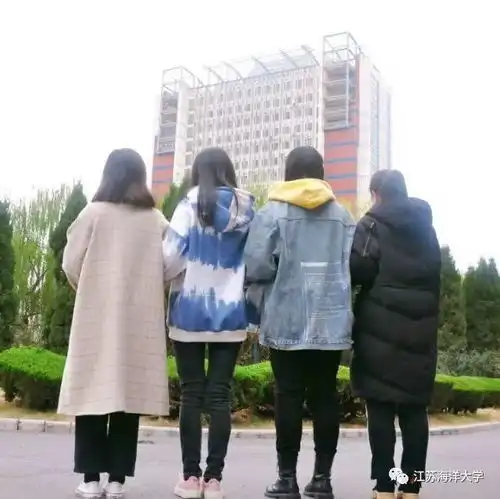  海大校园里,总有一个背影能温暖你