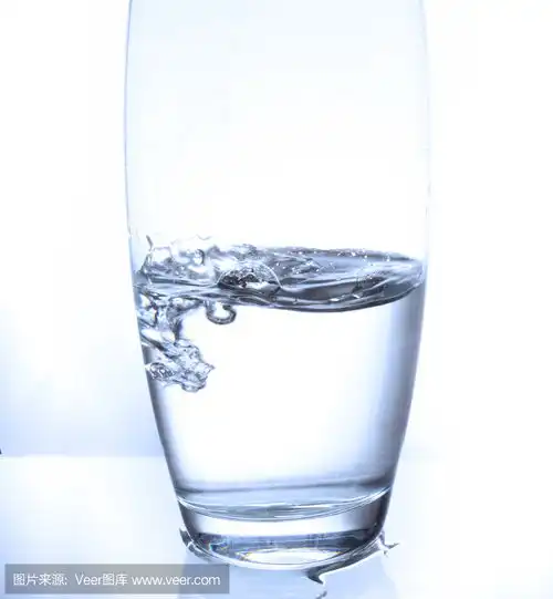 一杯水glassofwaterphoto