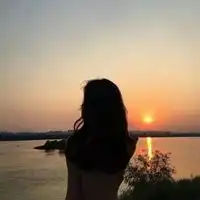  女生背影伤感头像唯美漂亮伤感的女生背影头像