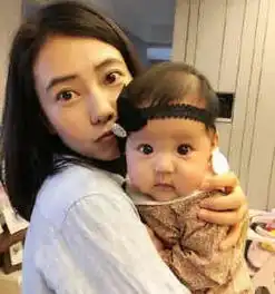 高圆圆贾静雯合体两人闺蜜已有13年高圆圆还是贾静雯女儿的干妈