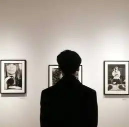  巨蟹座男生,性格温和,尤其是恋爱中,他们会更加羞涩