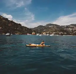  好浪漫美国情侣辞职卖房乘船环游世界