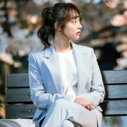  爱的主题幸福的一对,情侣头像一男一女分开两张