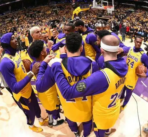  詹姆斯方未达到提前续约状态看清未来,不想再浪费一个赛季