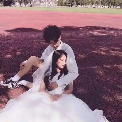  婚纱情侣头像一左一右40张抖音超火婚纱情头