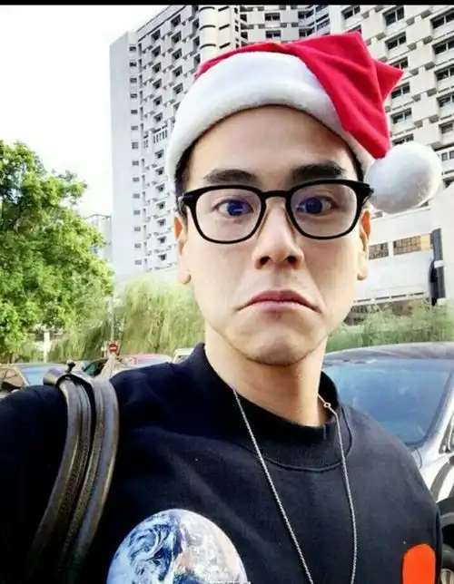  求彭于晏高清图片做头像有满意的可加分