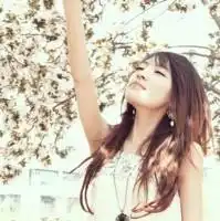 求这个图的女情侣头