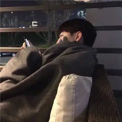  可爱男生意境头像大全2018我努力颠覆世界只为摆正你的身影