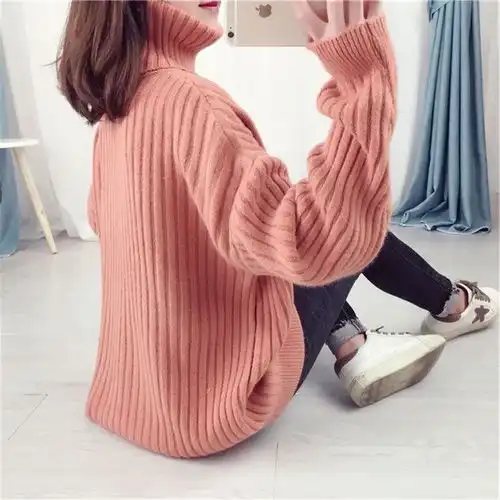  最近又火了一种毛衣,叫慵懒风,这也搭配青春甜美又显高