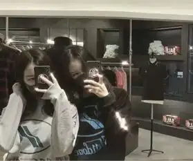 李嫣自拍发福双下巴明显,高冷气质像极王菲,兔唇已完美修复