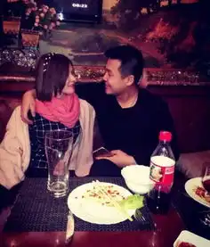  美女嫁我国矿工不在乎他是否富裕,婚后愿意与他一起住矿工宿舍