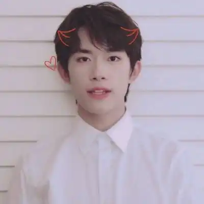  爱豆易烊千玺偶像中的实力派超男生头像我要个性网