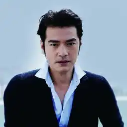  金城武成熟帅气微信头像2